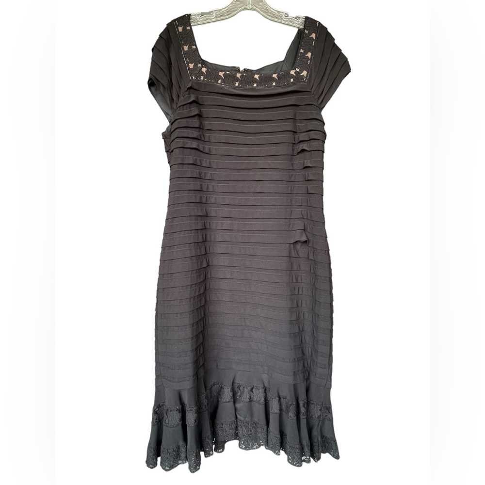 Adrianna Papell Black Bodycon dress size 10